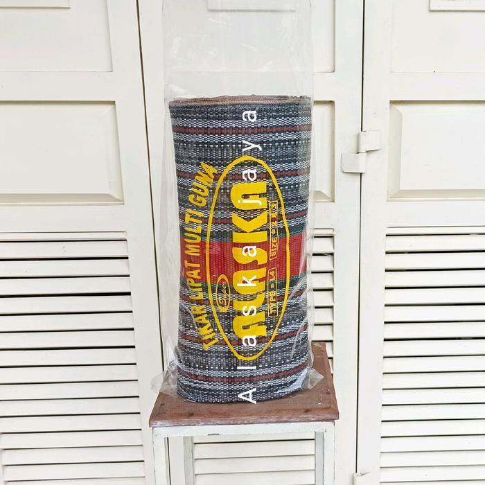 NEWs JUMBO FOLDING MAT WOVEN 3X2 ม้วนสําหรับPICNIC PARTY Camping 5-8 คนสุ่มพับได้