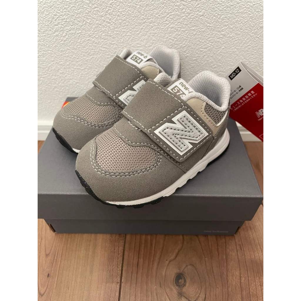 【Direct from Japan】รองเท้าผ้าใบ New Balance NW574GR 12cm【Japan Exclusive】