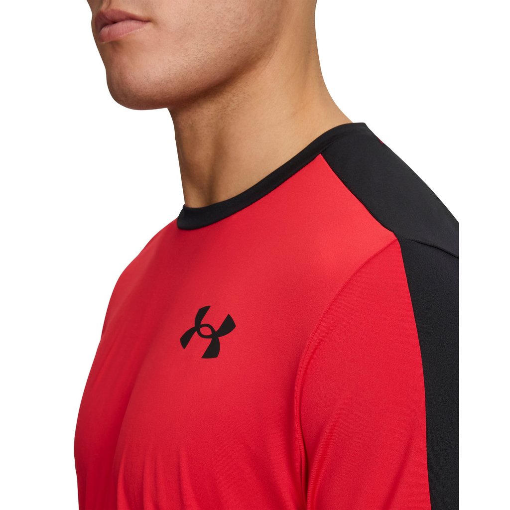 Under Armour เสื้อแขนสั้นสำหรับผู้ชาย HeatGear® Wordmark — صورة 4