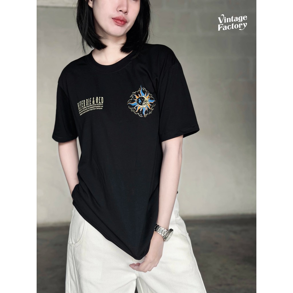 VINTAGE FACTORY (พร้อมส่ง) เสื้อยืด THE MOON NEVERDIE OLD - ผ้าคอตตอน