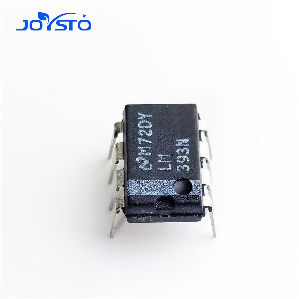 20PCS LM393 LM393DR SOP-8 LM393P LM393N DIP-8 แรงดันไฟฟ้าต่ํา Comparator
