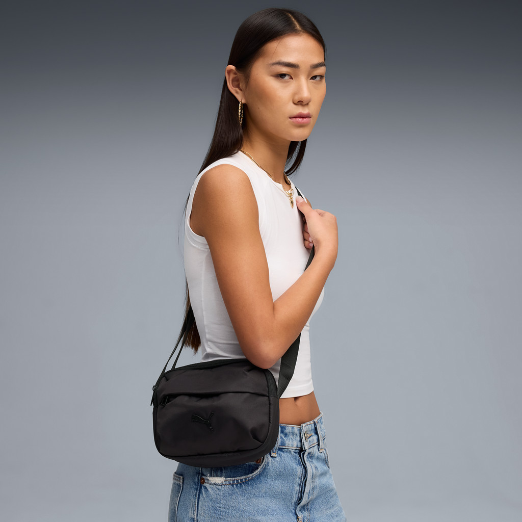 PUMA حقيبة كروس Essentials ‏2 لتر — أسود — صورة 2