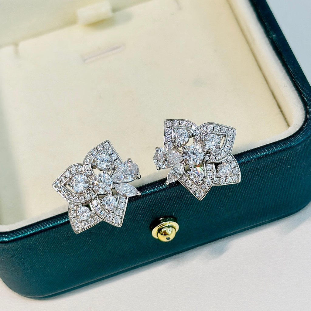 ต่างหู Petra Drop Luxury Petal ดีไซน์ Seiko Cut