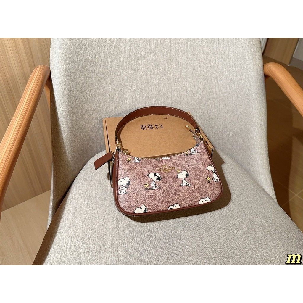 Snoopy Underarm Bag Crescent Bag Mahjong Bag Messenger Bag
