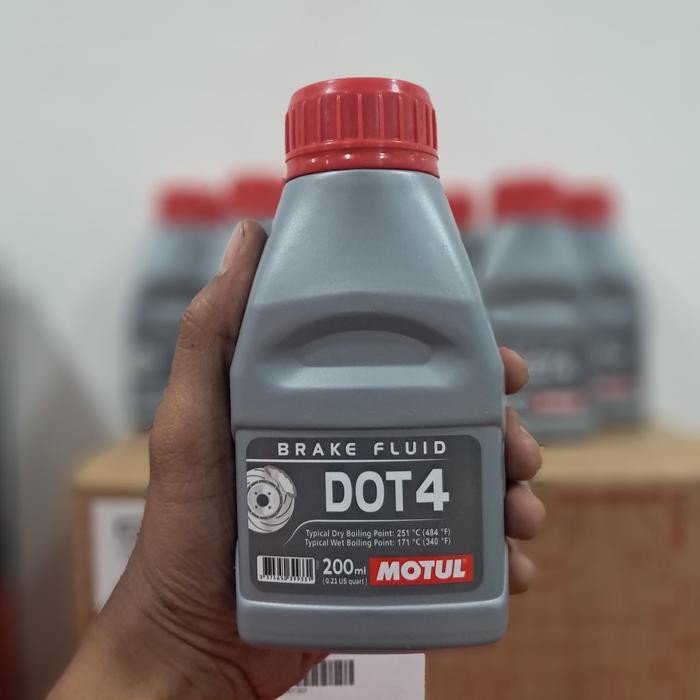 MOTUL DOT 4 BRAKE FLUID 12X0,200L พร้อม