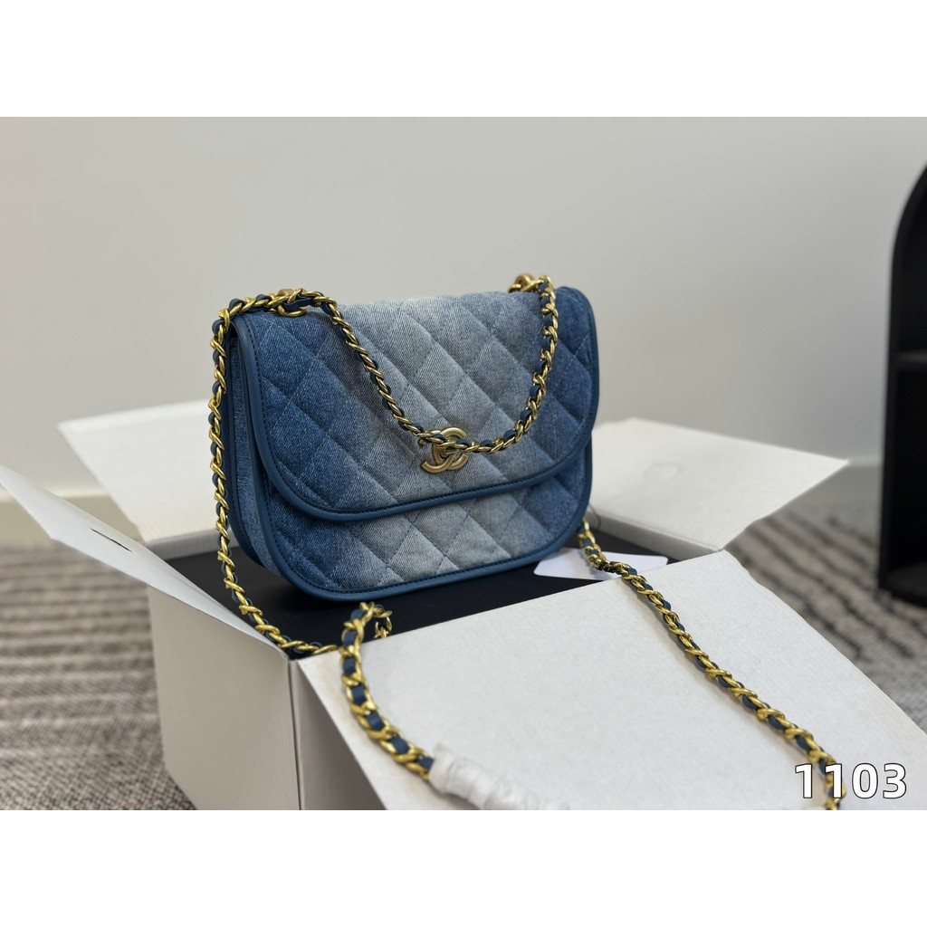 Tote Bag Lazy Casual Design