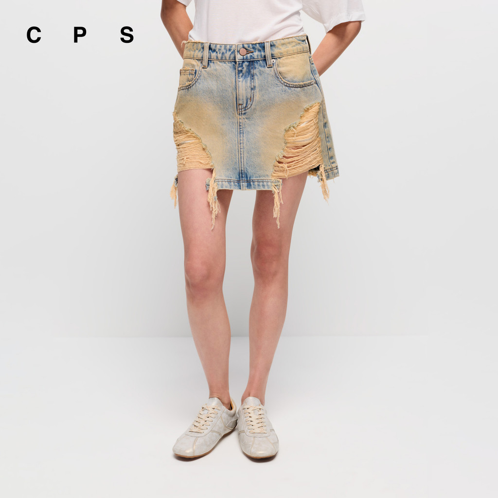 CPS กระโปรงยีนส์สั้นแต่งขาดฟอกสีสนิม ผู้หญิง DISTRESSED DENIM MINI SKIRT รุ่น C26SGWD002 (AW26#CO)