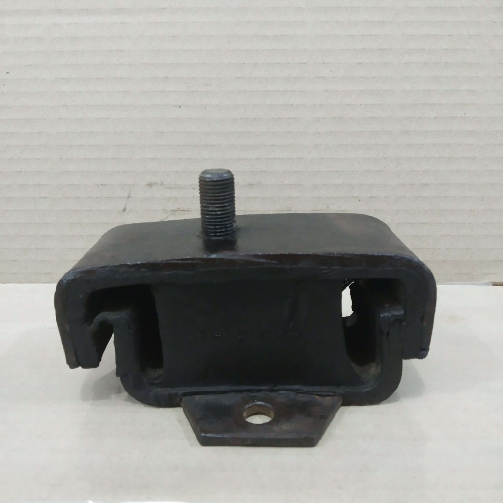ขายึดเครื่องยนต์ FUSO B633/6DS7 ME-020376