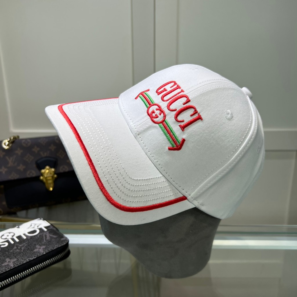 FENDI88 หมวกเบสบอลพิมพ์ลาย FF สีสันสดใส 3442