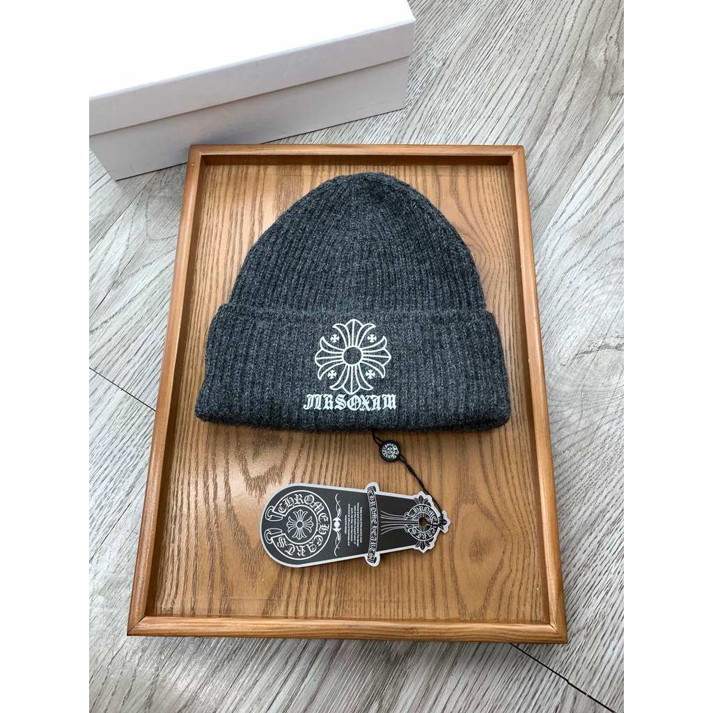 GUCCI666 หมวกเบสบอลลาย GG Classic Beige All-Match