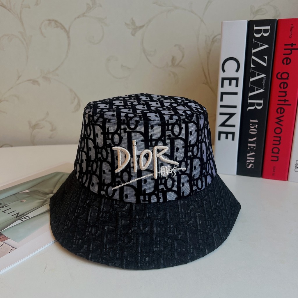 กุชชี่777 ชุดผ้าพันคอฮู้ดถักลาย GG สีดําสีขาว