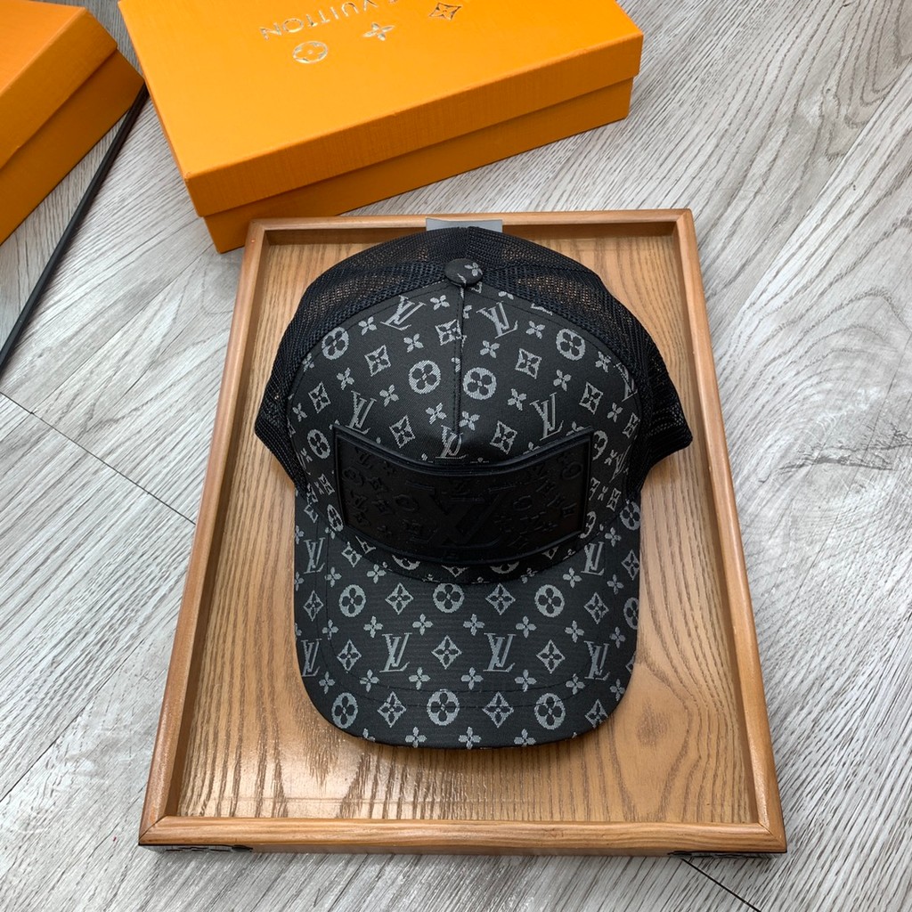 Chanel999 สีดําสีขาว Double C Classic Bucket Hat
