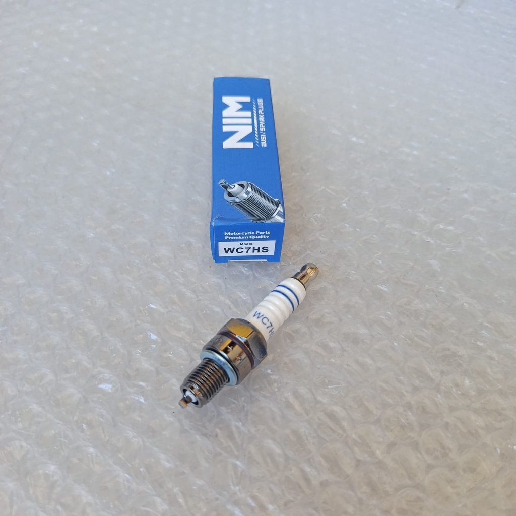 หัวเทียน Grand C7Hs WIN Bz0111