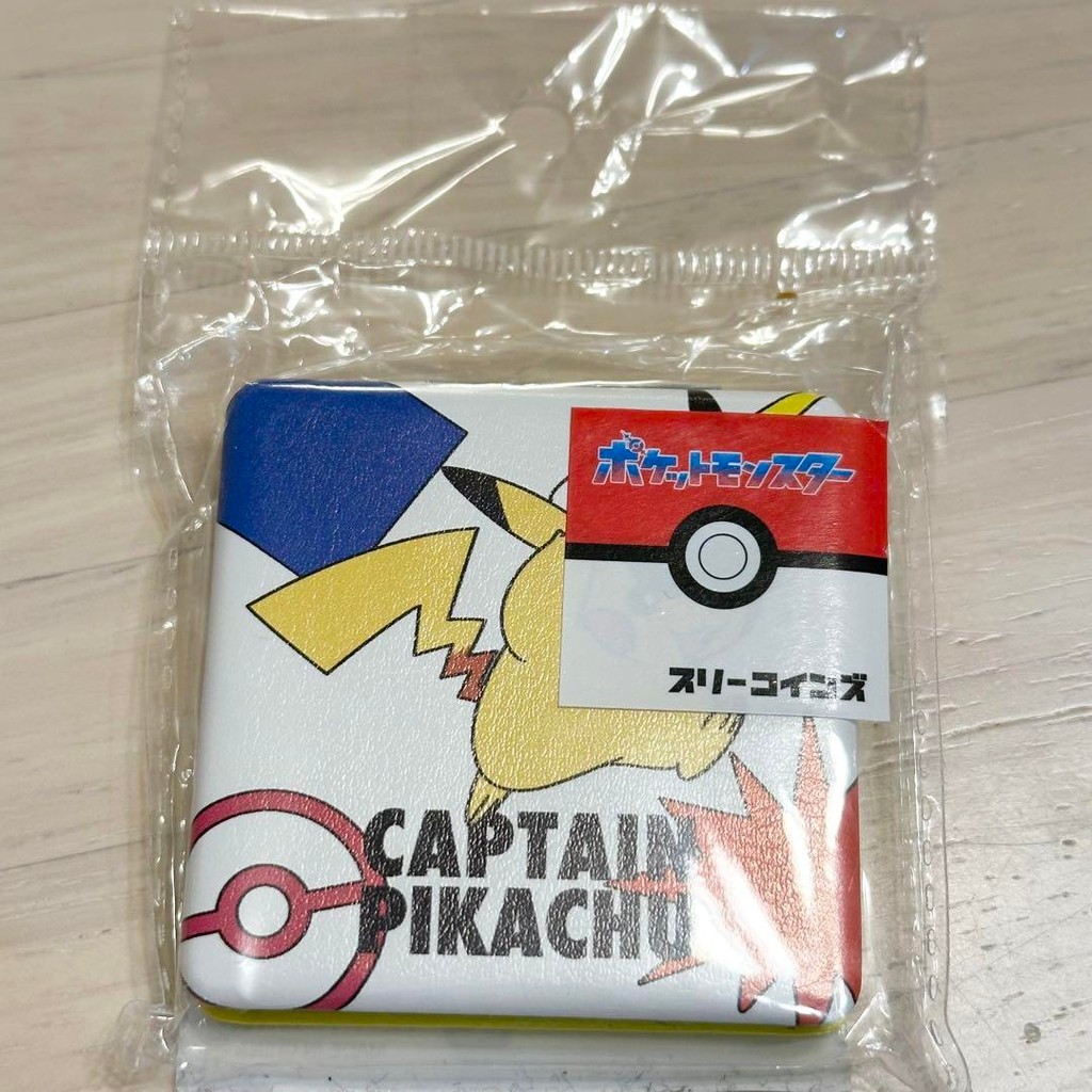 【Direct from Japan】3COINS x Pokemon Compact Mirror กัปตันปิกาจู【Japan Exclusive】