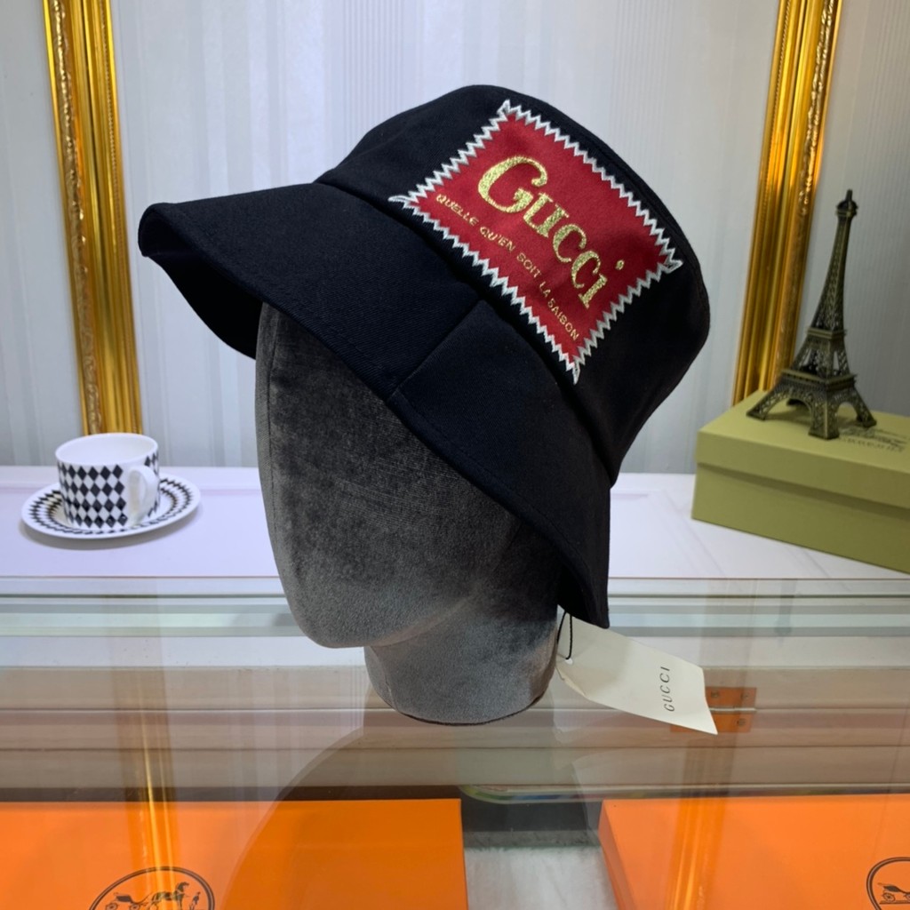 หมวกบักเก็ตดีไซน์เพชร สีเบจ Baileys