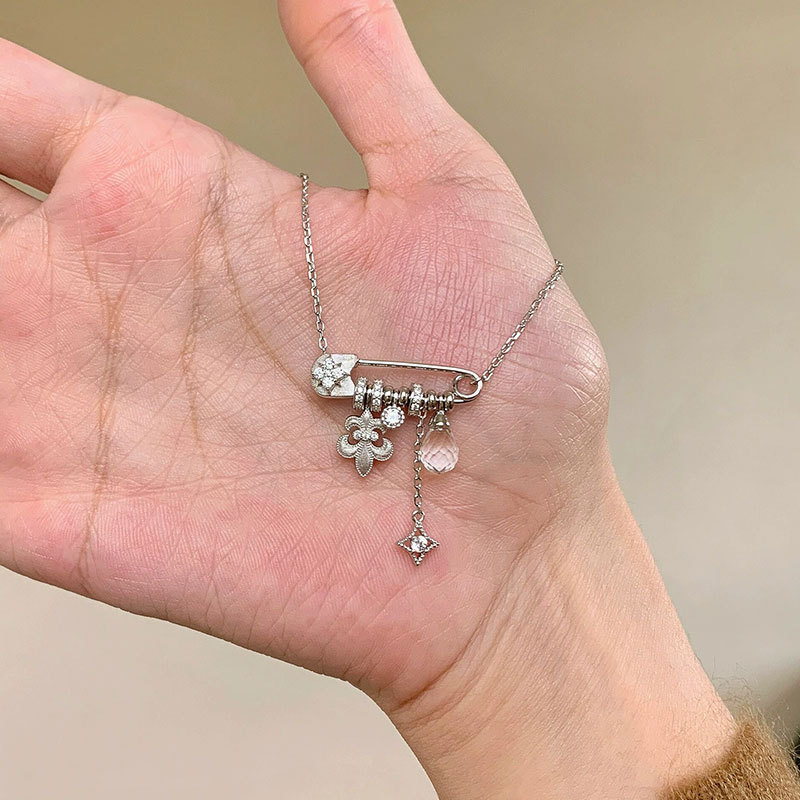 Iris Pin จี้สร้อยคอผู้หญิงแฟชั่น