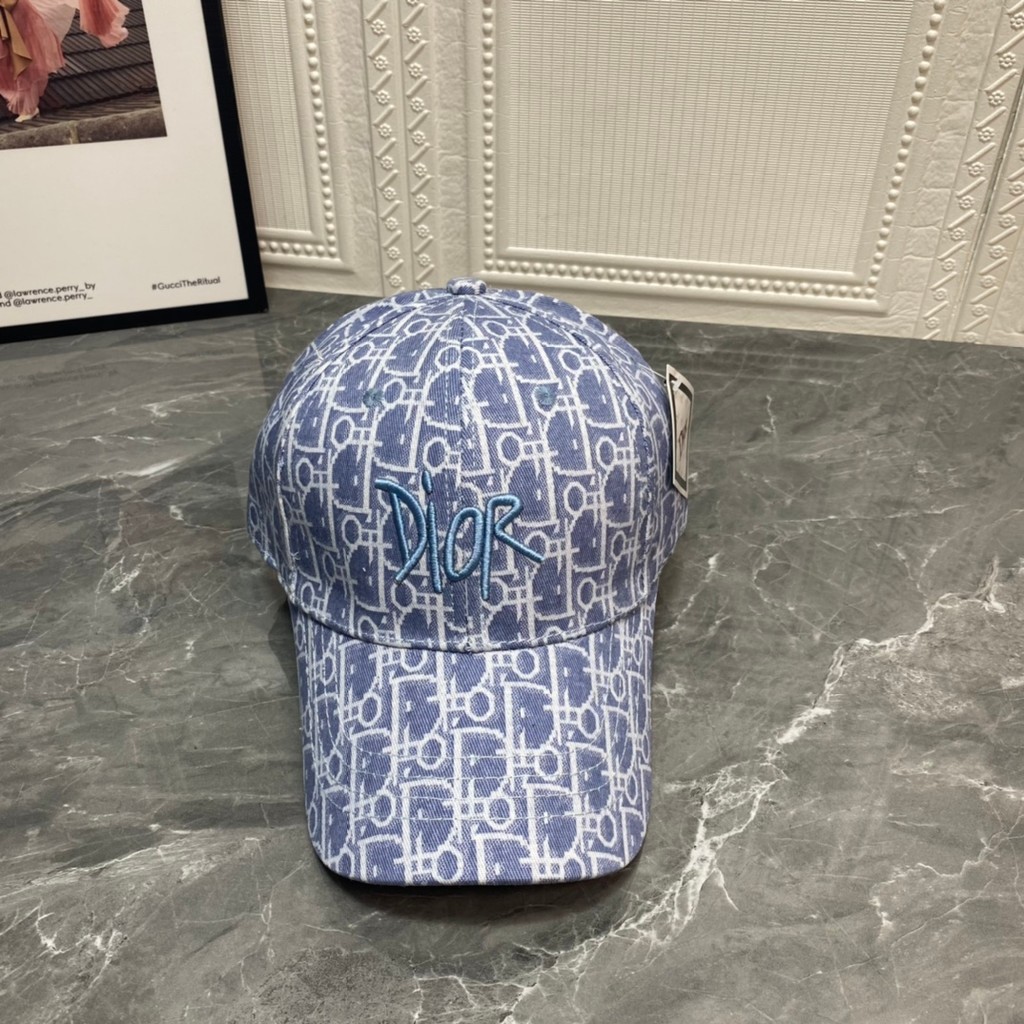 LV888 หมวกถัก Colorblock สีน้ําตาลเข้ม