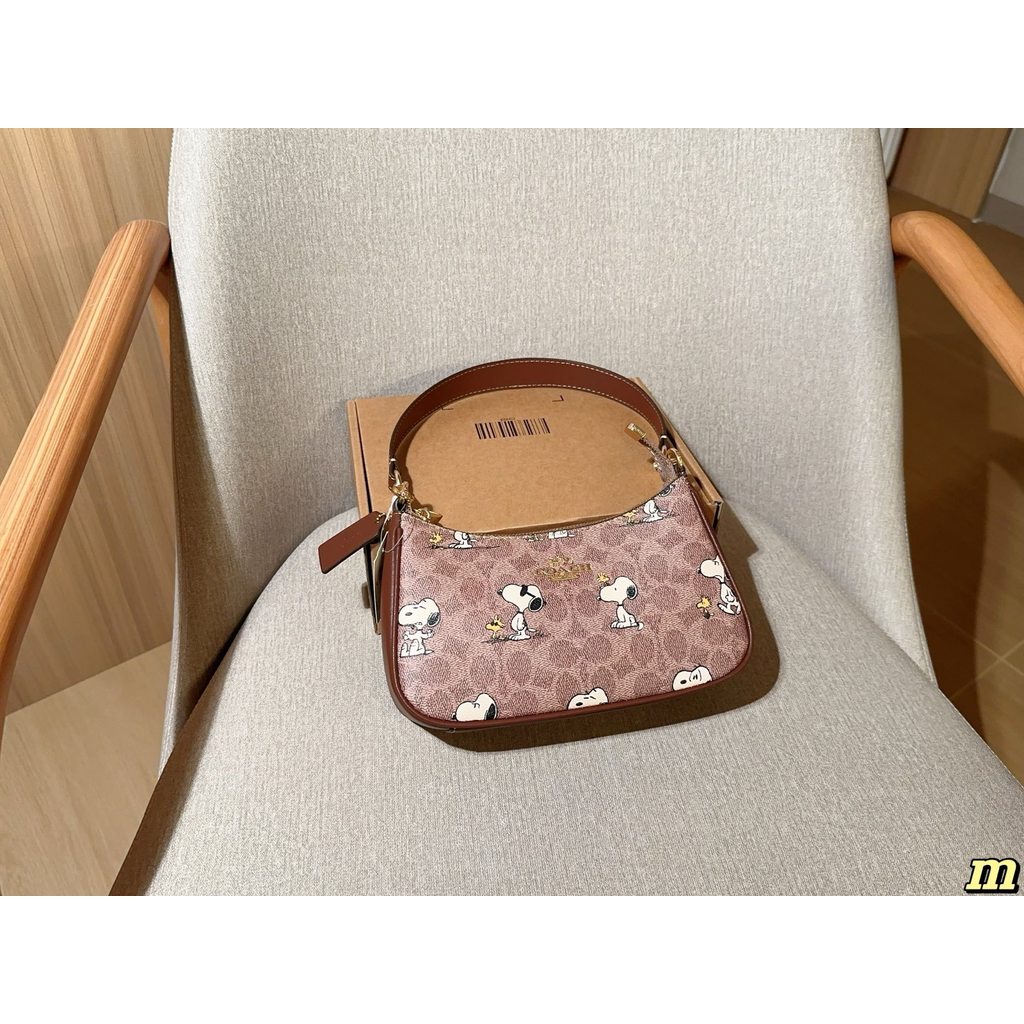 Snoopy Underarm Bag Crescent Bag Mahjong Bag Messenger Bag