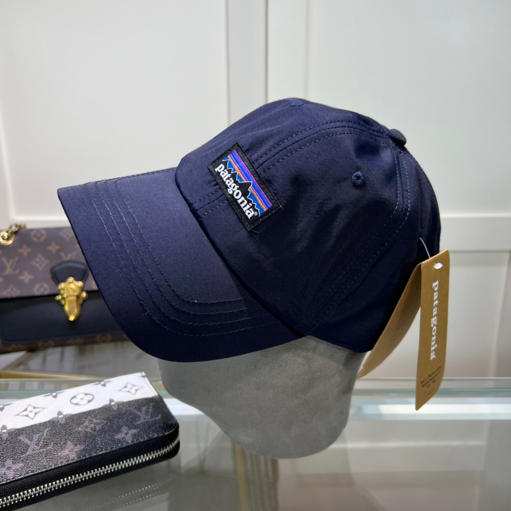 Burberry999 High-End แฟชั่น TB ปักเบสบอลหมวก All-Match ฤดูใบไม้ผลิฤดูใบไม้ร่วง Unisex Universal