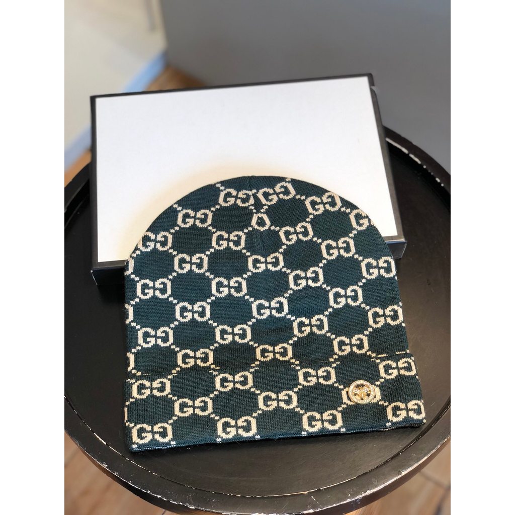 LV777 Black Sequined Gold CC Fashion Bucket Hat