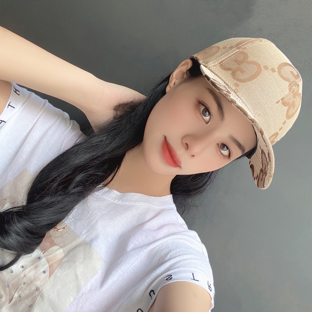 ครีมกันแดดนิ่มดิออร์777 สีดำปีกกว้าง สำหรับฤดูร้อน