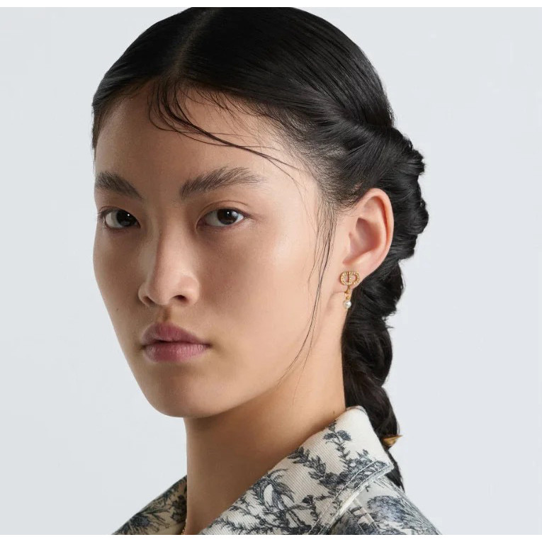 ต่างหูเรียบง่าย/โลโก้ตัวอักษรเหล็กไทเทเนียม/ประณีต/ส่วนบุคคล/สง่างาม ต่างหูต่างหูสตั๊ดผู้หญิงเครื่องประดับ - รูปที่ 3