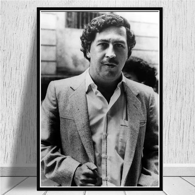 Pablo Escobar Retro Vintage Wall Art โปสเตอร์ผ้าใบตํานานตัวอักษรพิมพ์สําหรับห้องนั่งเล่นตกแต่งที่ไม่