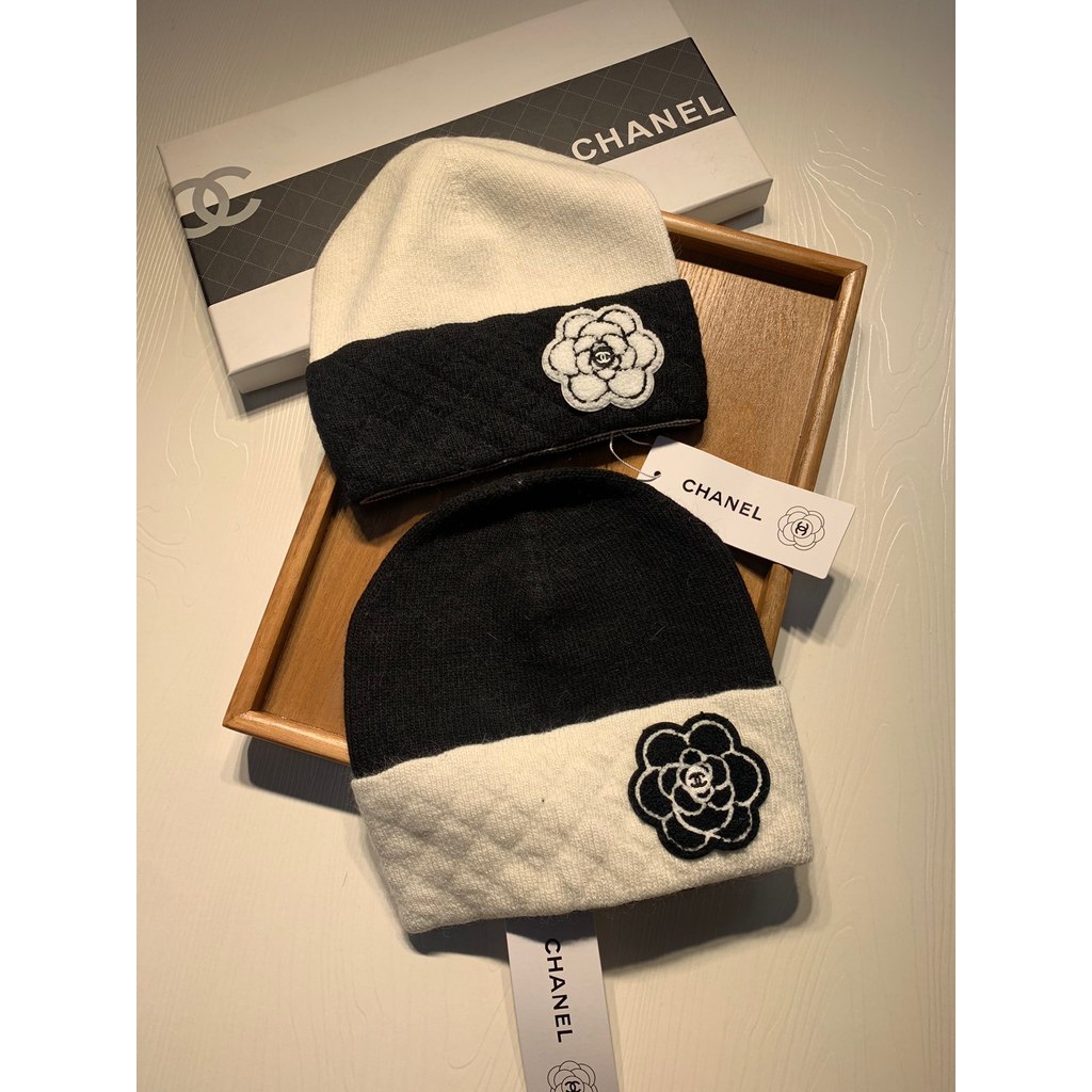 หมวกเบสบอลลายตัวเลขสีขาว Maison Margiela