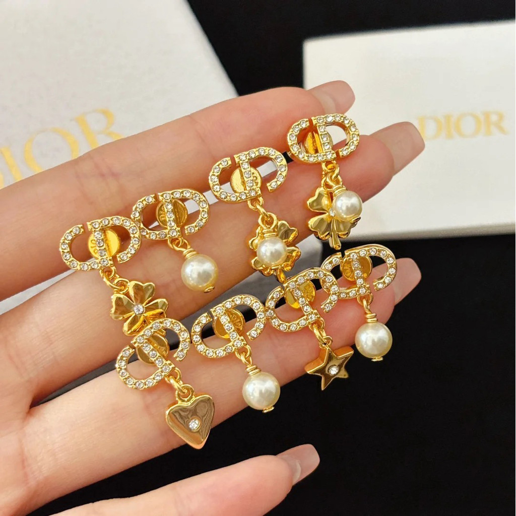 ต่างหูเรียบง่าย/โลโก้ตัวอักษรเหล็กไทเทเนียม/ประณีต/ส่วนบุคคล/สง่างาม ต่างหูต่างหูสตั๊ดผู้หญิงเครื่องประดับ - รูปที่ 6