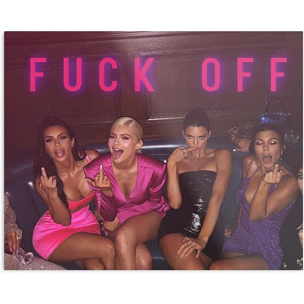 Kardashians Kylie Kenner Kourdney Kardashian Kim Impressive โปสเตอร์สําหรับตกแต่งห้องพิมพ์ด้วย Techn