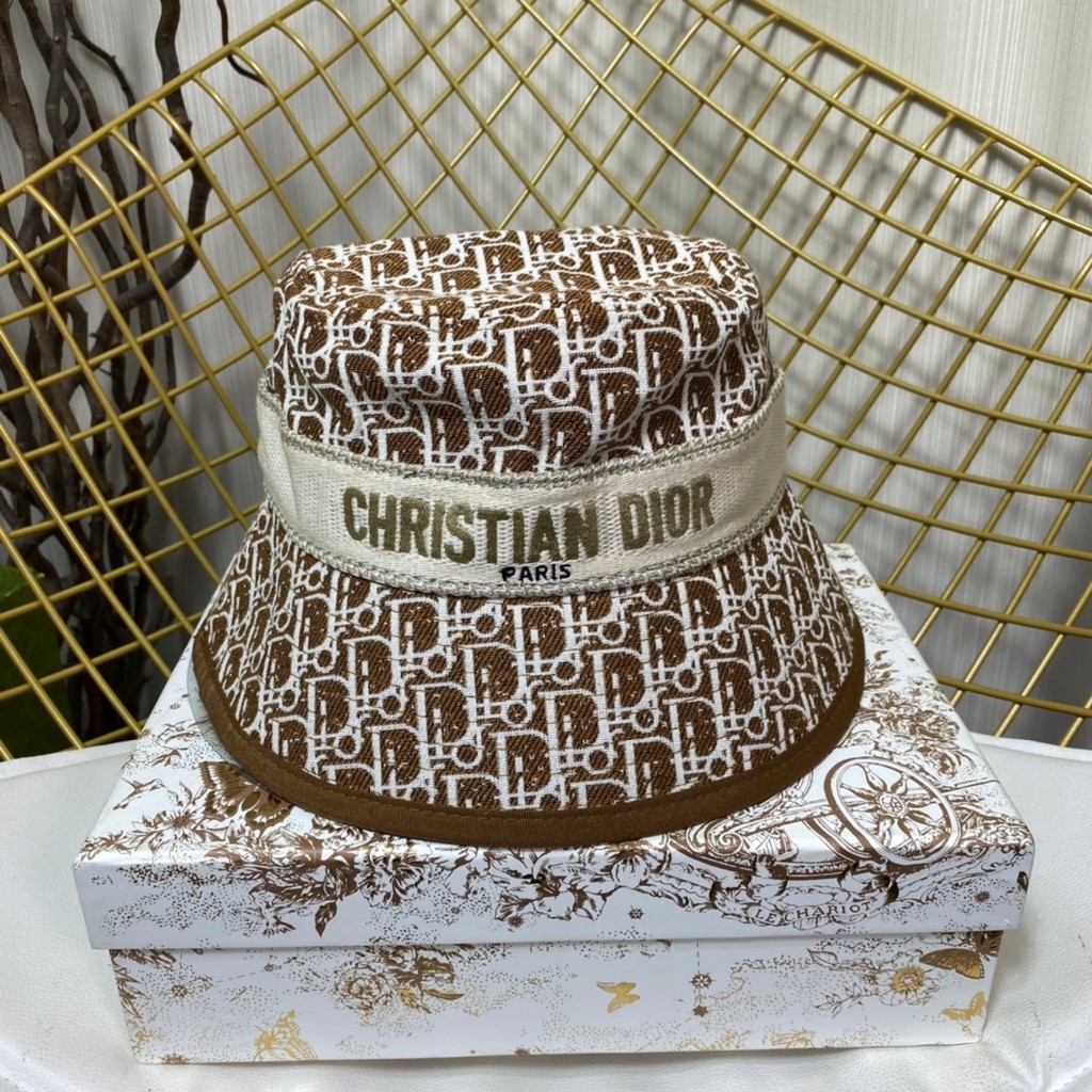 Gucci888 หมวกเบสบอลแฟชั่นลาย GG สองสีสีดําสีขาว