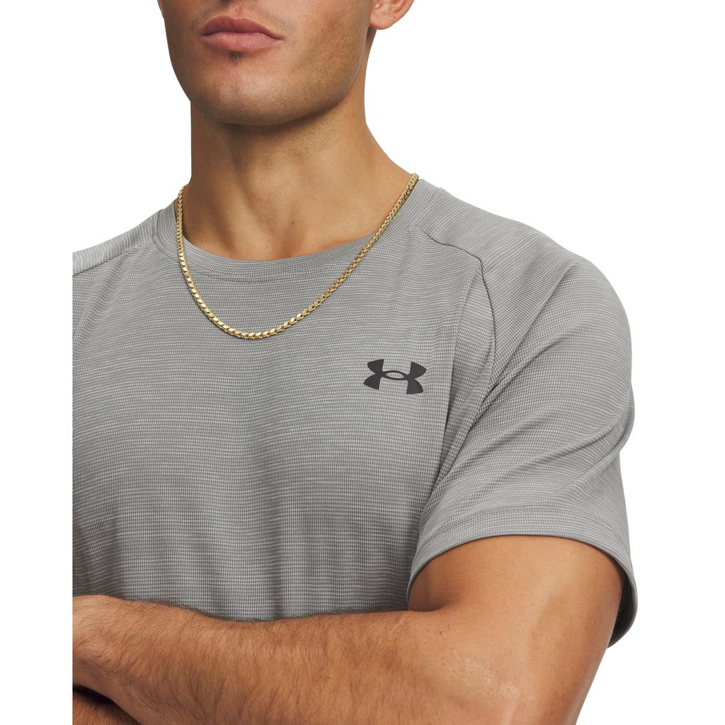 Under Armour เสื้อแขนสั้นสำหรับผู้ชาย UA Tech™ Textured — صورة 4