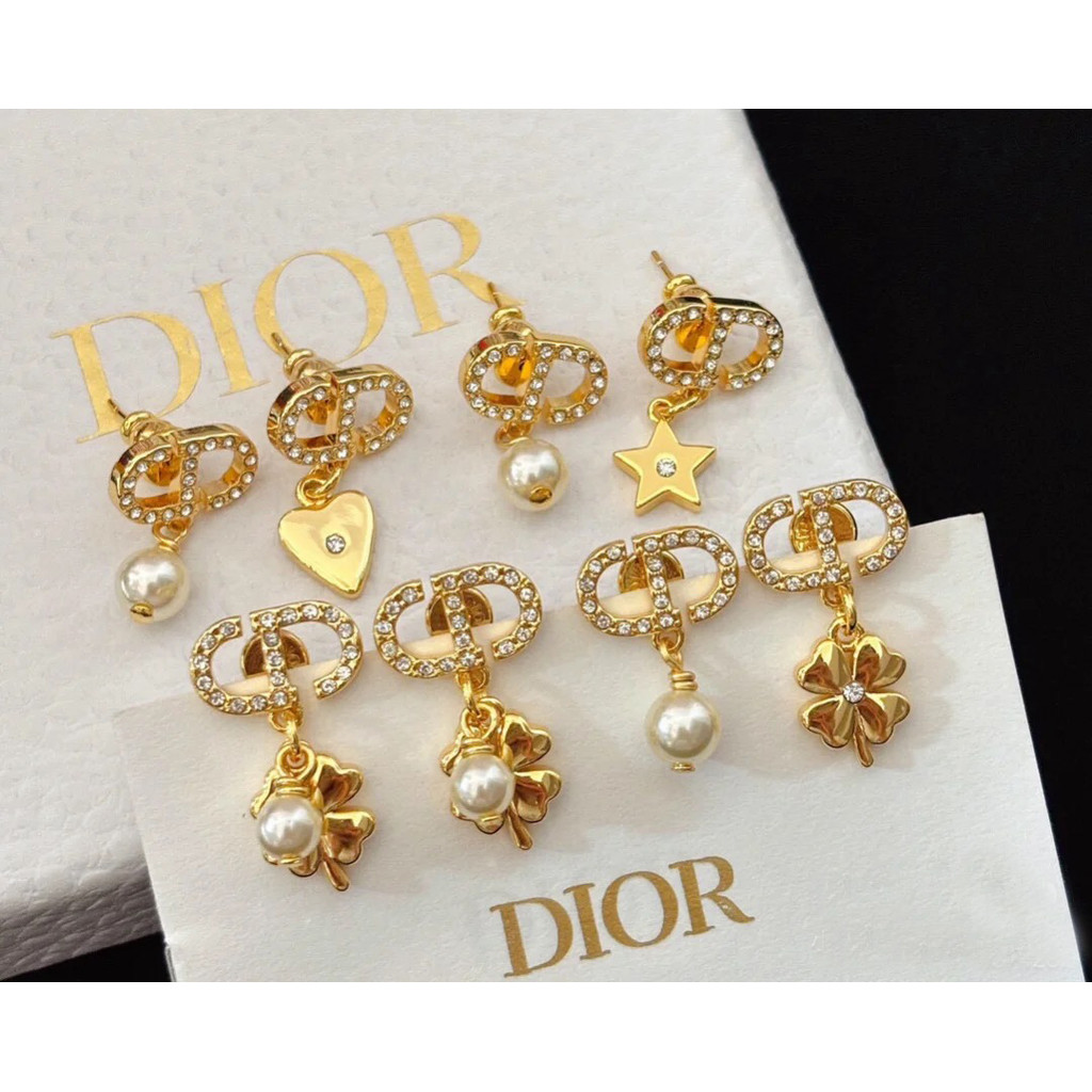 ต่างหูเรียบง่าย/โลโก้ตัวอักษรเหล็กไทเทเนียม/ประณีต/ส่วนบุคคล/สง่างาม ต่างหูต่างหูสตั๊ดผู้หญิงเครื่องประดับ - รูปที่ 4