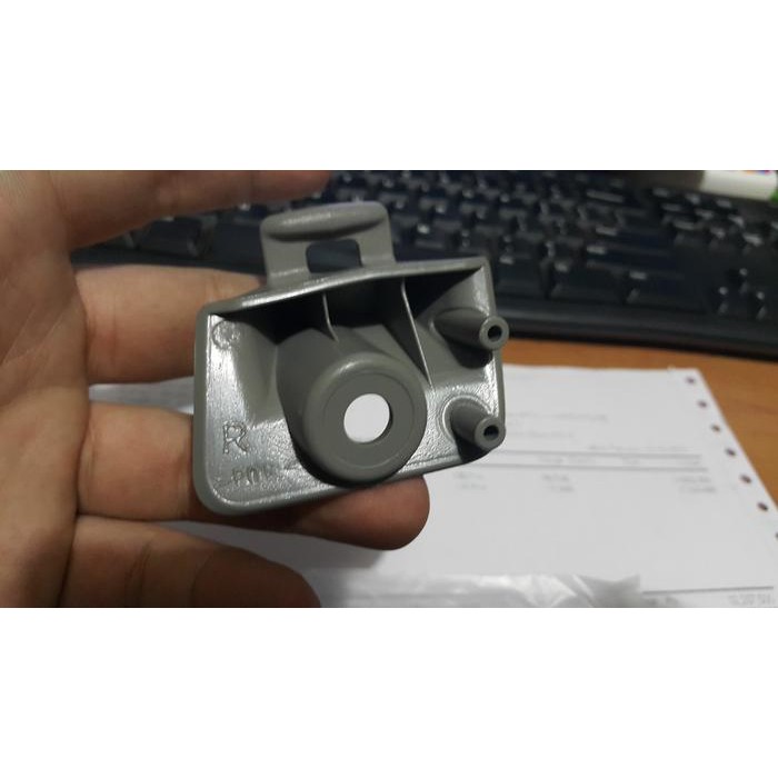 น่าสนใจ Xtrail T30 Hook Tray Trunk Tonneau 84936/7-8H300 ขายดีที่สุด Original Hook Bracket!!