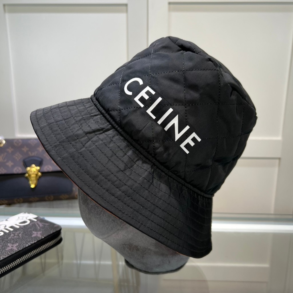 LV333 หมวกถักสีดําตราเพชรคลาสสิค 3267