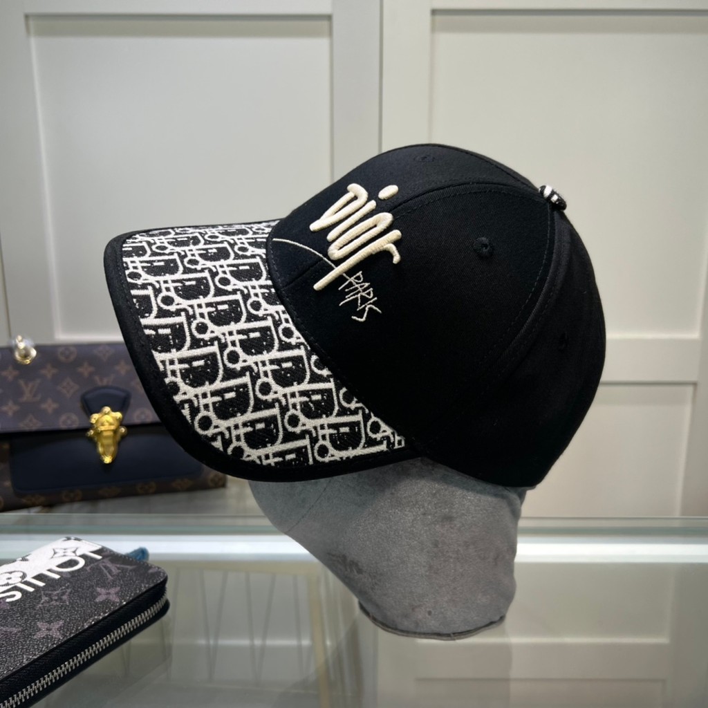 BALENCIAGA777 สีดําสีขาวคลาสสิก BB รูปแบบแฟชั่นเบสบอลหมวก 3254