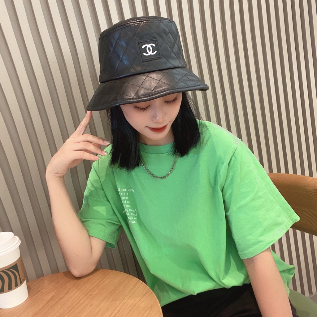 ดิออร์777 สีดําสีขาวคลาสสิก ดิออร์ พิมพ์ถังหมวกสุภาพสตรีฤดูใบไม้ผลิฤดูใบไม้ร่วงครีมกันแดดแฟชั่นหมวก