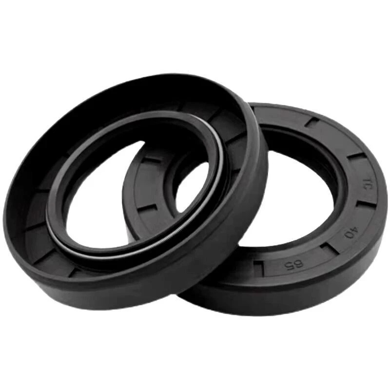 ออยซีล TC รูใน ID 560 มม. โตนอก OD 600-600 มม. ยางหุ้มเหล็ก มีปากกันฝุ่น TC Oil Seal NBR