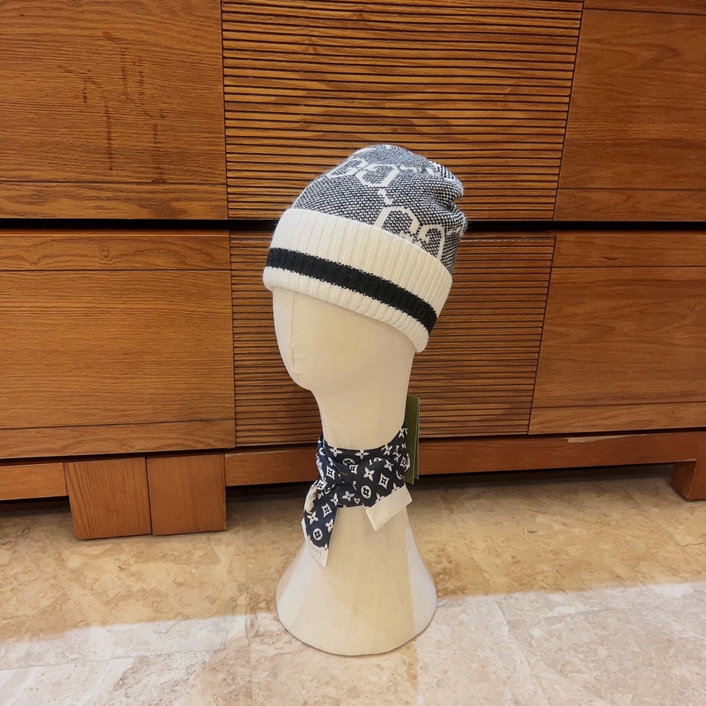 LV333 สีดําสีแดงสีจับคู่หมวกขนสัตว์ฤดูใบไม้ร่วงฤดูหนาวสไตล์สุภาพสตรี High-End แฟชั่นถักหมวก