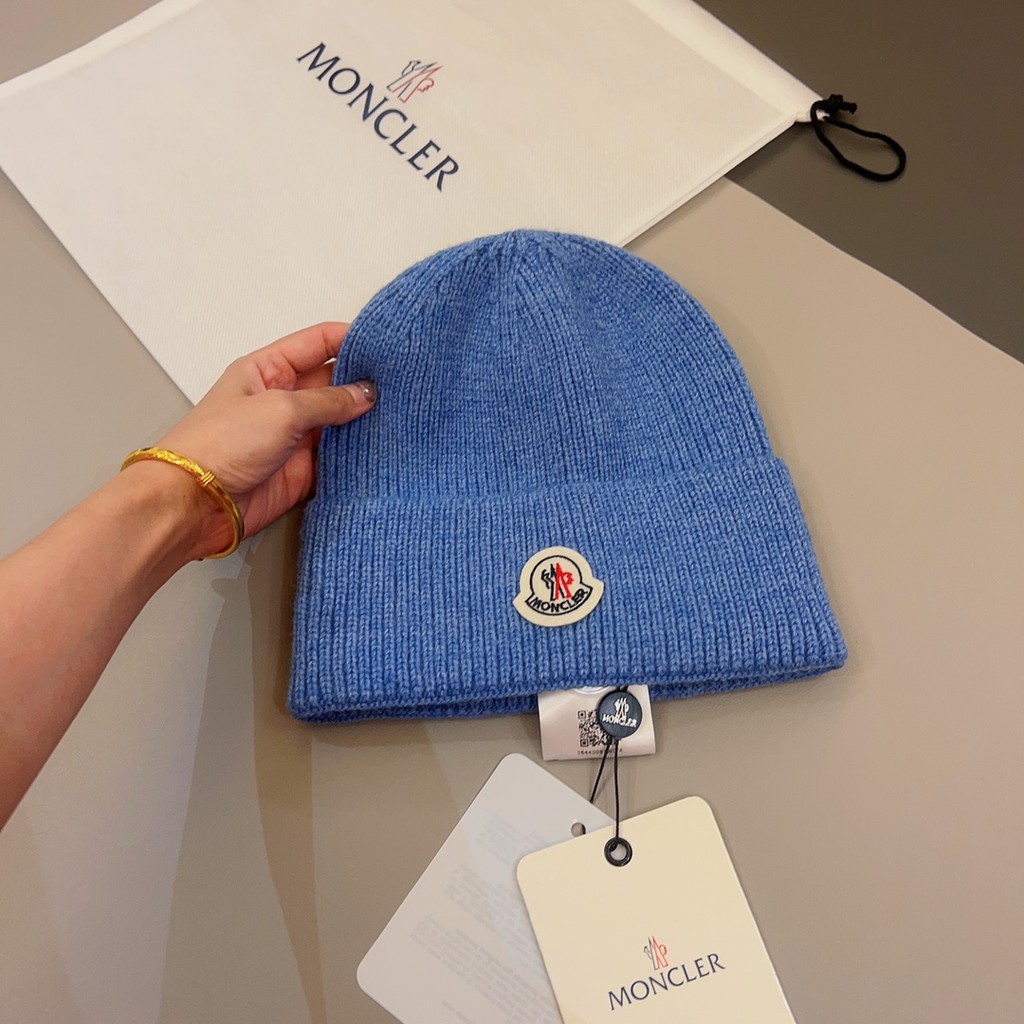 หมวกเบสบอล LV888 เทรนด์แฟชั่นสีดําทอง LOGO