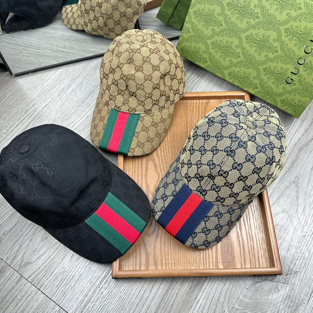 FENDI555 หมวกเบสบอลแฟชั่นลาย FF คลาสสิก