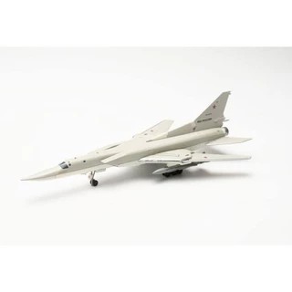 เครื่องบินหล่อ Herpa Tu-22M3 "Backfire" ของรัสเซีย
