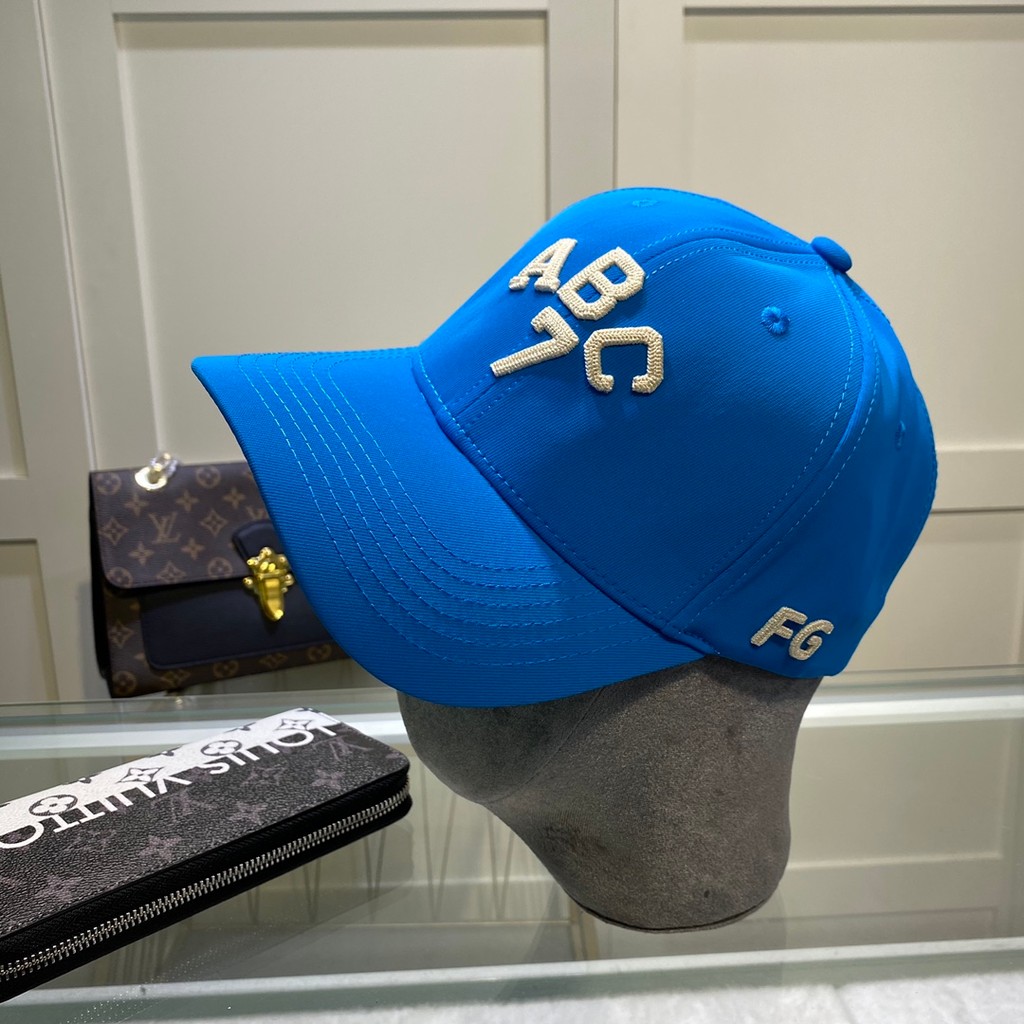 GUCCI666 หมวกเบสบอลตาข่ายปักผึ้ง