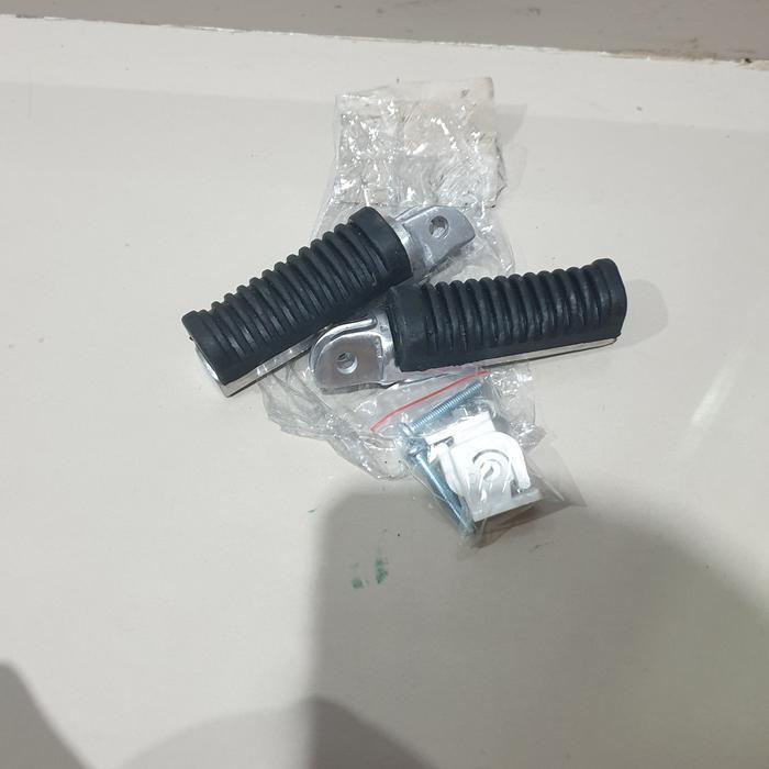 ยางพักเท้าหน้าสําหรับ Bajaj Pulsar 135 180 Ug 3 Ug4 220 200Ns - Rare Bajaj 200Ns