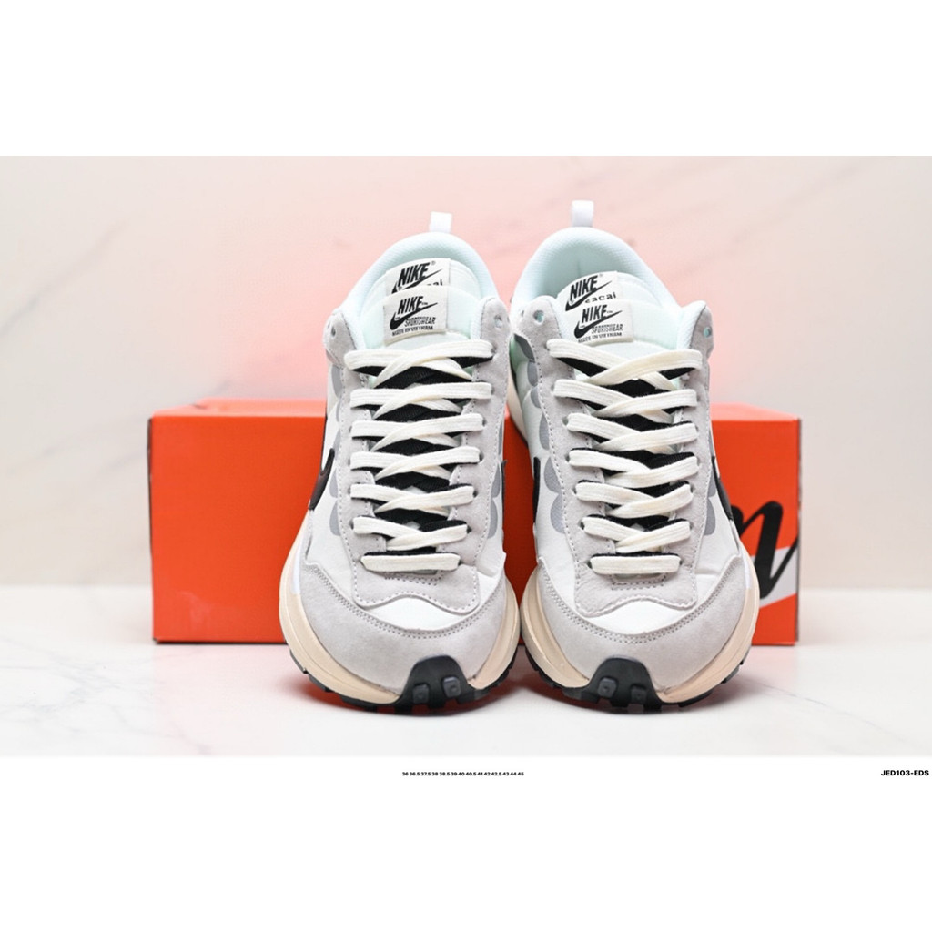 Vaporwaffle Sacai Waffle 50th Anniversary Series Waffle Retro Casual Sports Jogging Shoes Item No.: 