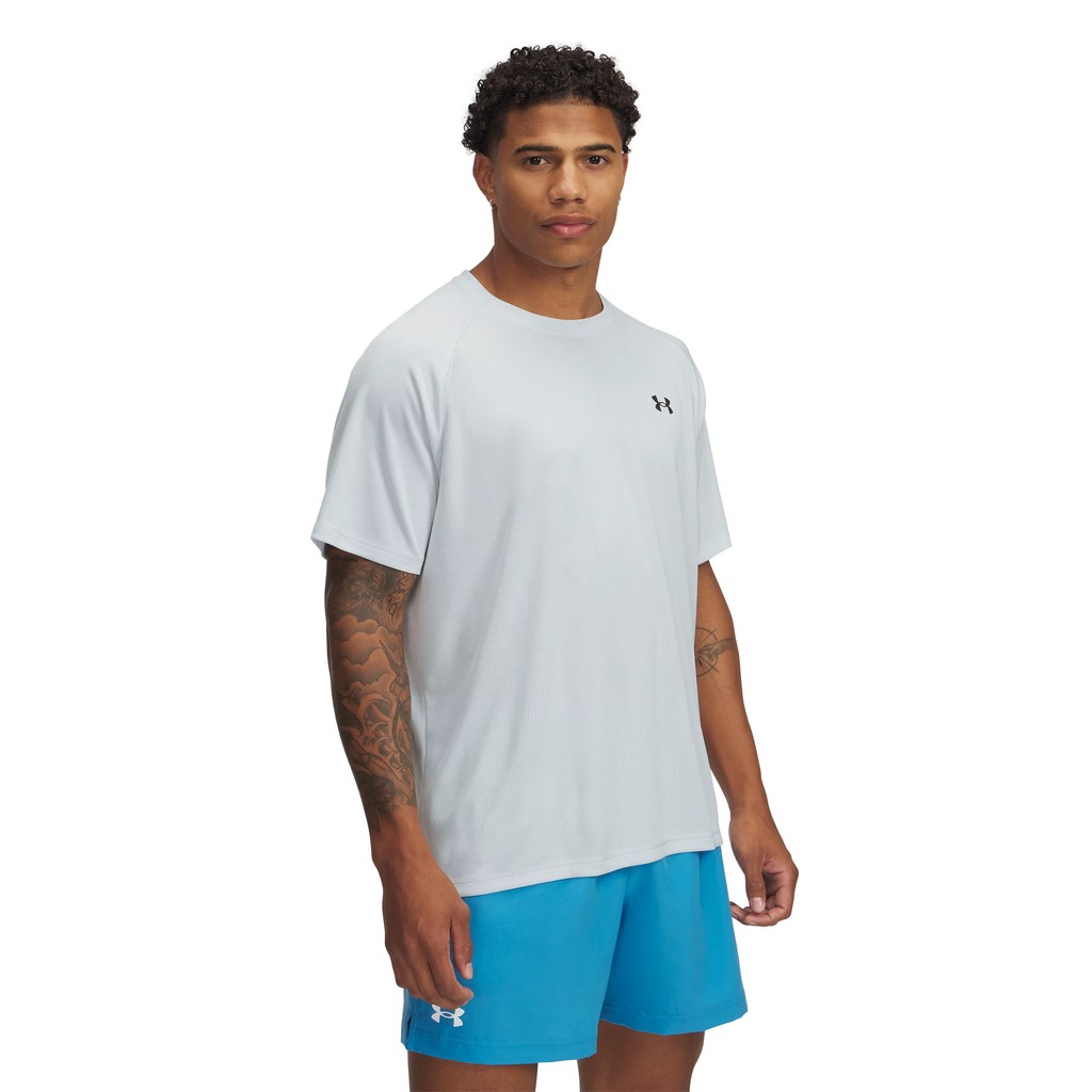 Under Armour เสื้อแขนสั้นสำหรับผู้ชาย UA Tech™ Textured — صورة 2