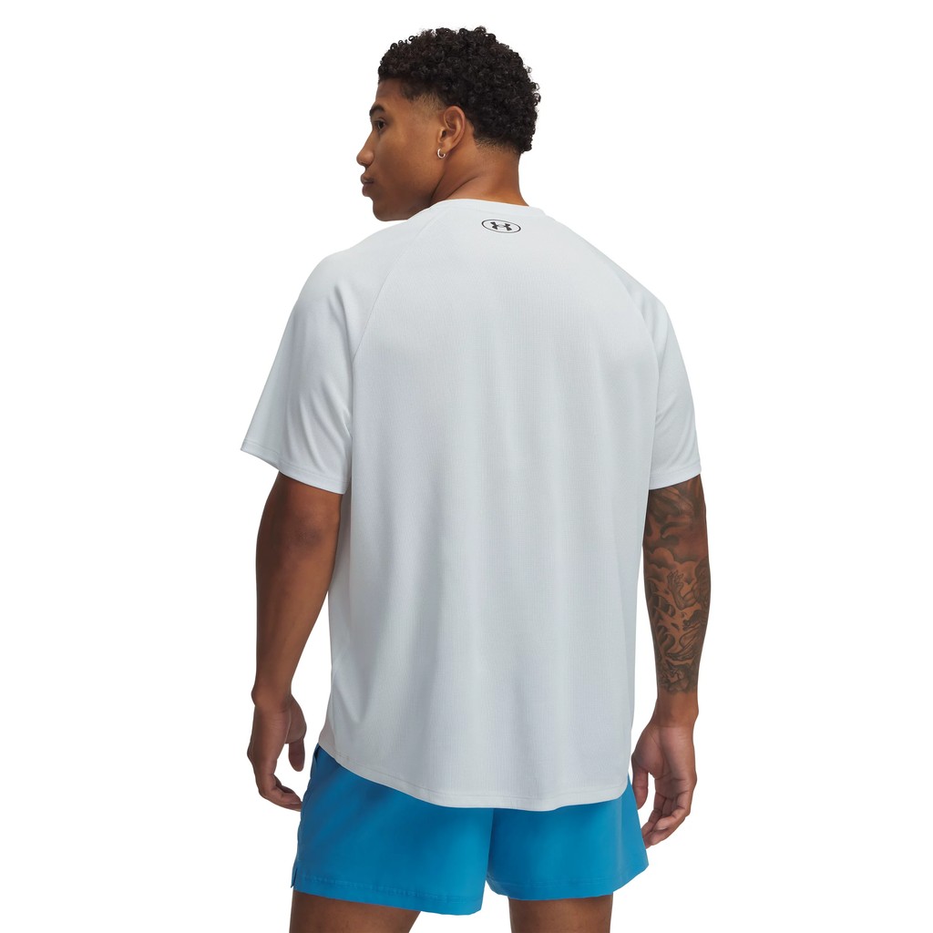 Under Armour เสื้อแขนสั้นสำหรับผู้ชาย UA Tech™ Textured — صورة 4