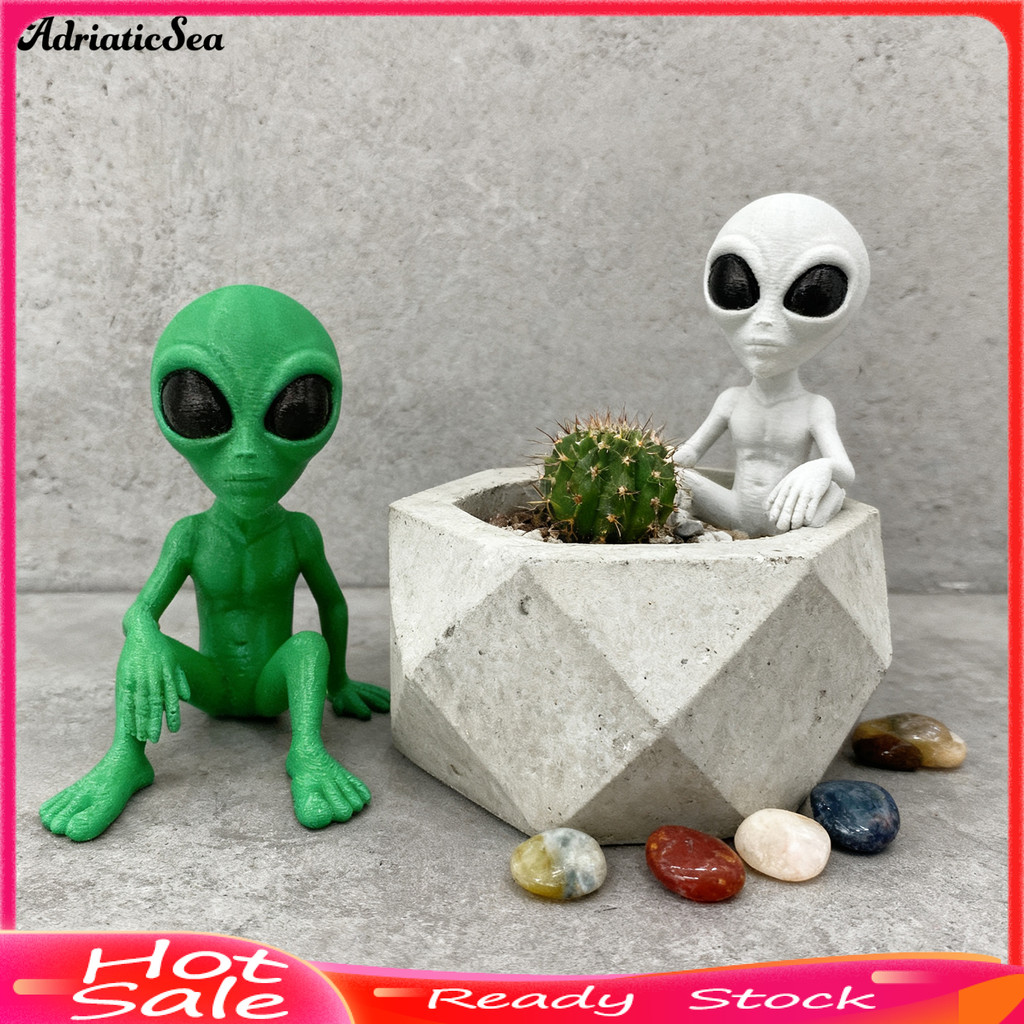 [COD] Mini Alien ตุ๊กตานั่ง Sci-fi รูปปั้นตกแต่งสวน/บ้าน/โต๊ะทํางาน