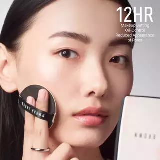Bobbi Brown Sheer Finish Blurring Powder - Pearl pink แป้งเนื้อบางเบาในลวดลายหินอ่อน ปรับให้ผิวดูเปล่งประกาย