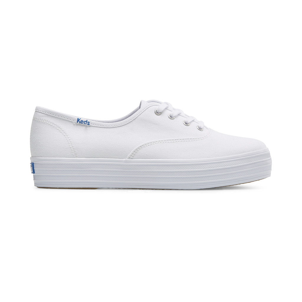 Keds รุ่น The Platform Canvas รองเท้าผ้าใบ ผู้หญิง สี White - WF67070
